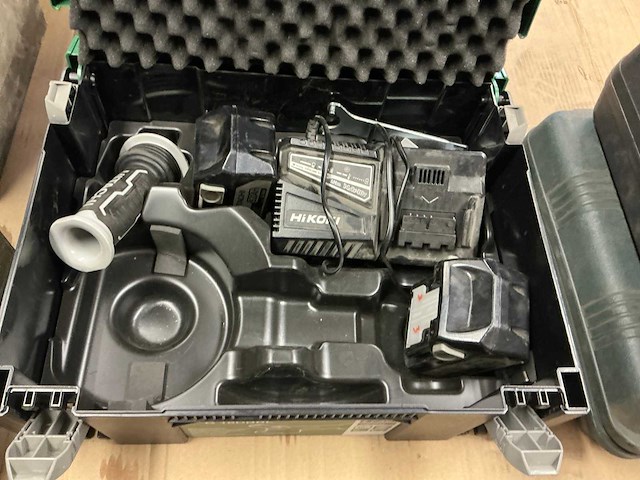 Hitachi werfradio - afbeelding 4 van  6