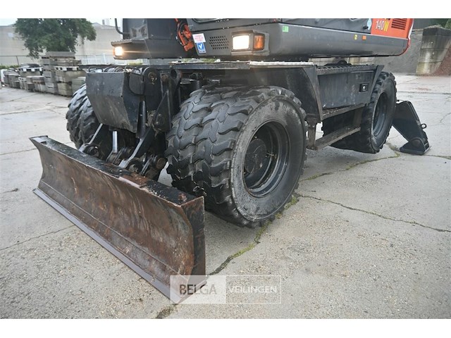 Hitachi zaxis 140w graafmachine - afbeelding 17 van  23