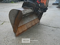 Hitachi zaxis 140w graafmachine - afbeelding 18 van  23