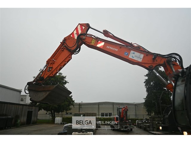 Hitachi zaxis 140w graafmachine - afbeelding 21 van  23