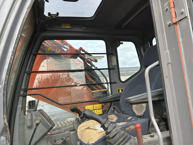 Hitachi zaxis 180 lc rupsgraafmachine - afbeelding 14 van  33