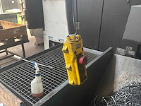 Hitachi zwenkarmkraan - afbeelding 2 van  12