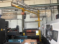 Hitachi zwenkarmkraan - afbeelding 10 van  12