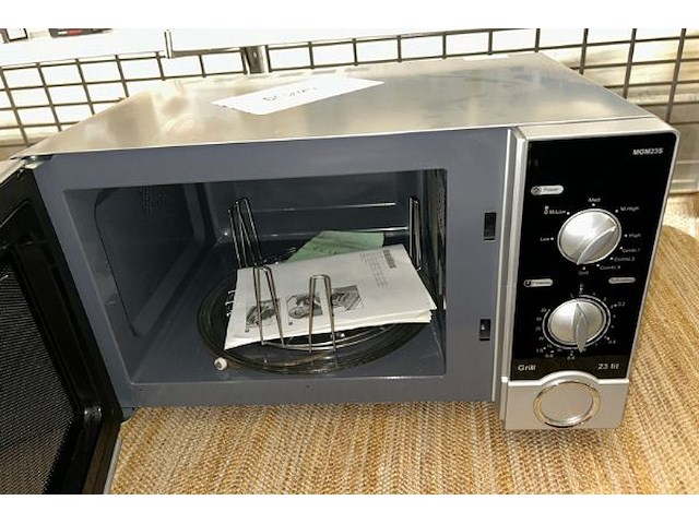 Hitahi microgolf + grill - afbeelding 2 van  4