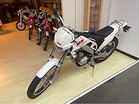 Hm locusta 200 moto - afbeelding 1 van  12