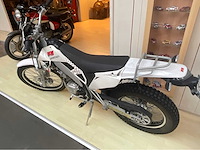 Hm locusta moto - afbeelding 6 van  12