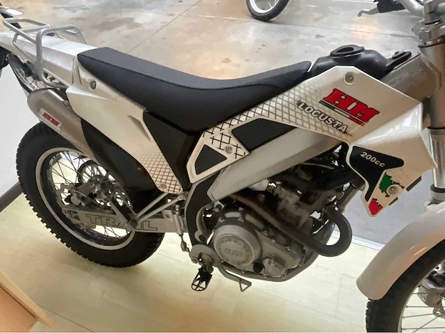 Hm locusta moto - afbeelding 8 van  12