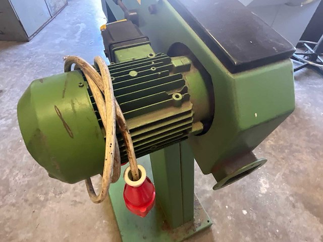 H.m. machinery a/s - tas 75 - bandschuurmachine - afbeelding 3 van  5
