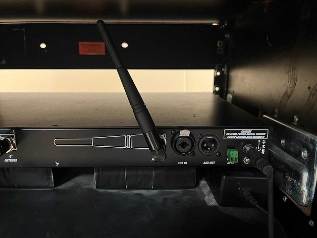 Hme dx200 wireless intercom rack - afbeelding 16 van  17