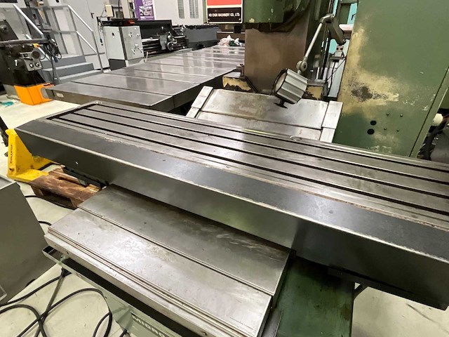 Ho-chun - uh-1250a - cnc freesmachine - afbeelding 2 van  7