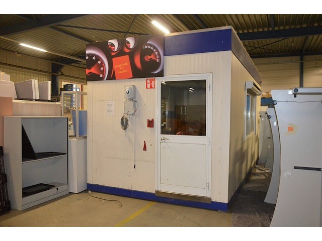 Hob unit met verlichting (zonder inhoud) met 2 ramen en deur afm. 3m x 6m - afbeelding 10 van  24