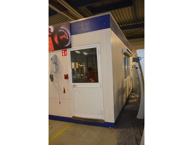Hob unit met verlichting (zonder inhoud) met 2 ramen en deur afm. 3m x 6m - afbeelding 11 van  24