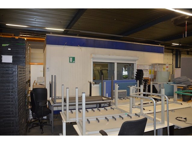 Hob unit met verlichting (zonder inhoud) met 2 ramen en deur afm. 3m x 6m - afbeelding 16 van  24