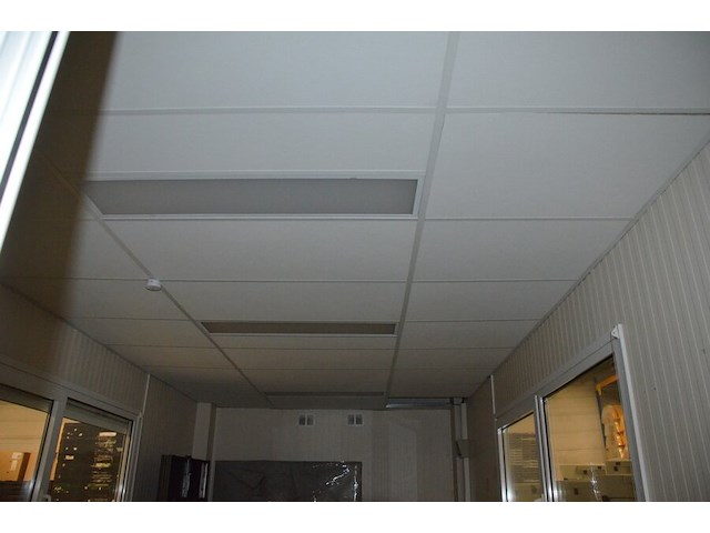 Hob unit met verlichting (zonder inhoud) met 2 ramen en deur afm. 3m x 6m - afbeelding 24 van  24