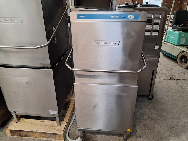 Hobart - korvenvaatwasmachine - afbeelding 1 van  5