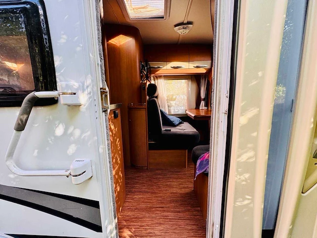 Hobby h2 camper - afbeelding 2 van  21