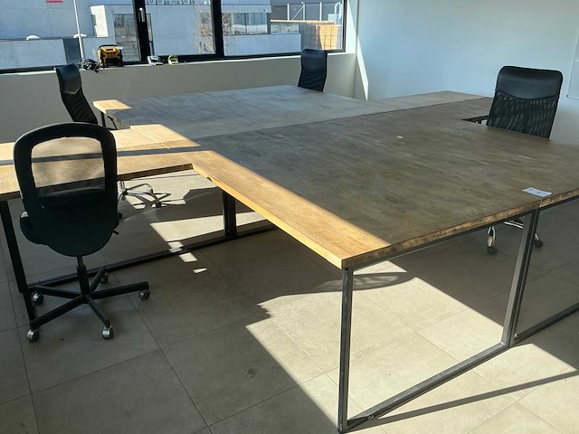 Hoekbureau (4x) - afbeelding 1 van  2