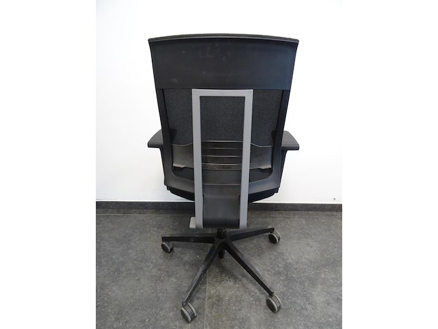 Hoekbureau + ladekastje en 3x bureaustoel - afbeelding 6 van  7