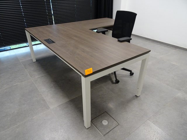 Hoekbureau + ladekastje en bureaustoel - afbeelding 1 van  7