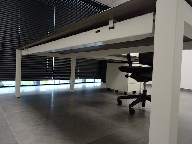 Hoekbureau + ladekastje en bureaustoel - afbeelding 7 van  7