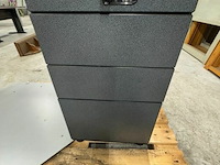 Hoekbureau onvolledig - afbeelding 3 van  3