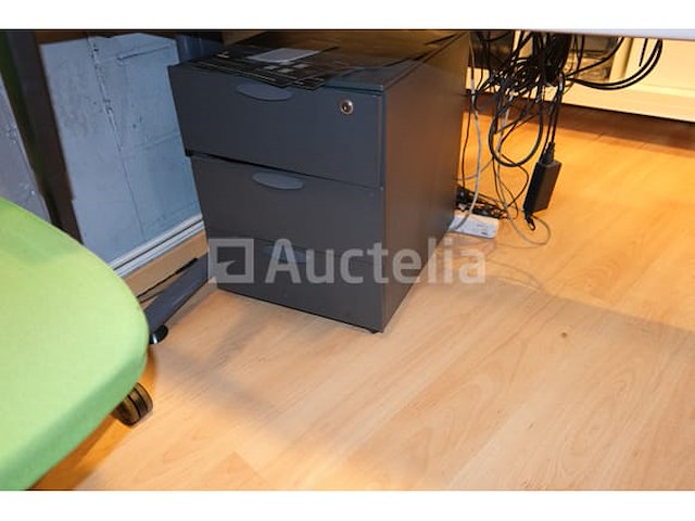 Hoekbureau - afbeelding 3 van  6