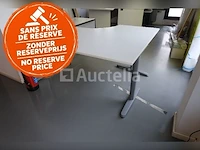 Hoekbureau - afbeelding 6 van  7
