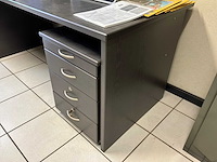 Hoekbureau - afbeelding 3 van  11