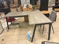 Hoekbureau - afbeelding 1 van  4
