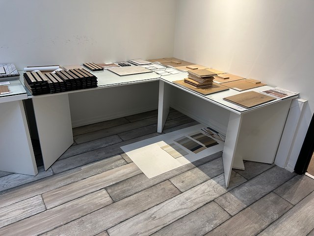 Hoekbureau - afbeelding 1 van  3