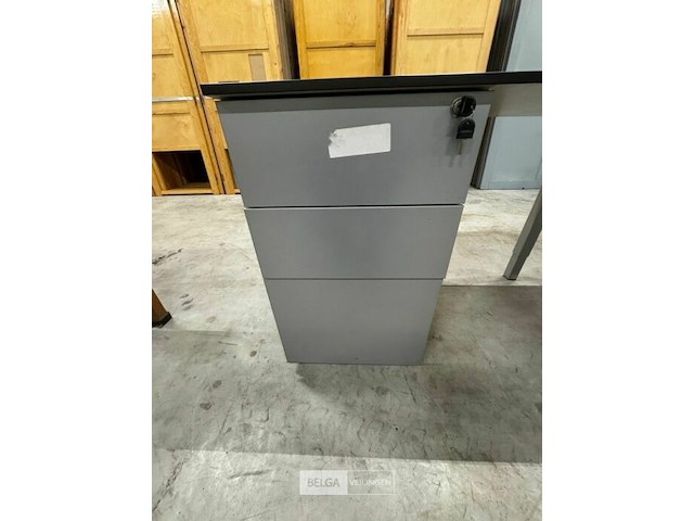 Hoekbureau - afbeelding 4 van  5