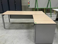 Hoekbureau - afbeelding 1 van  2