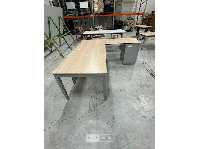 Hoekbureau - afbeelding 2 van  2