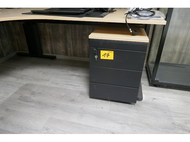 Hoekbureautafel + bureaustoel - afbeelding 3 van  4