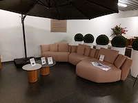 Hoeksalon buiten - afbeelding 1 van  1