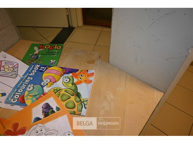 Hoektafeltje - afbeelding 3 van  5