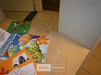 Hoektafeltje - afbeelding 3 van  5