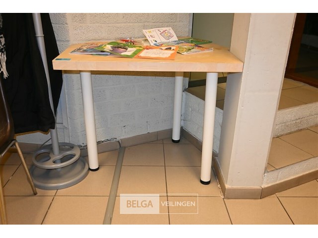Hoektafeltje - afbeelding 5 van  5