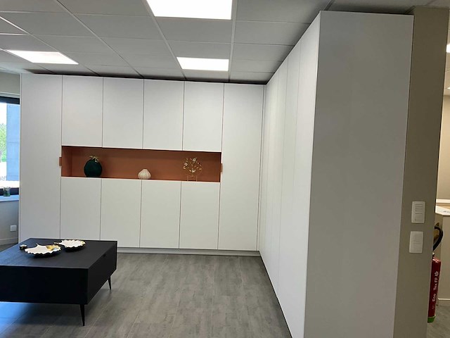 Hoekwandkast combinatie - afbeelding 19 van  28