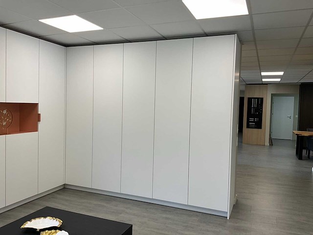 Hoekwandkast combinatie - afbeelding 22 van  28