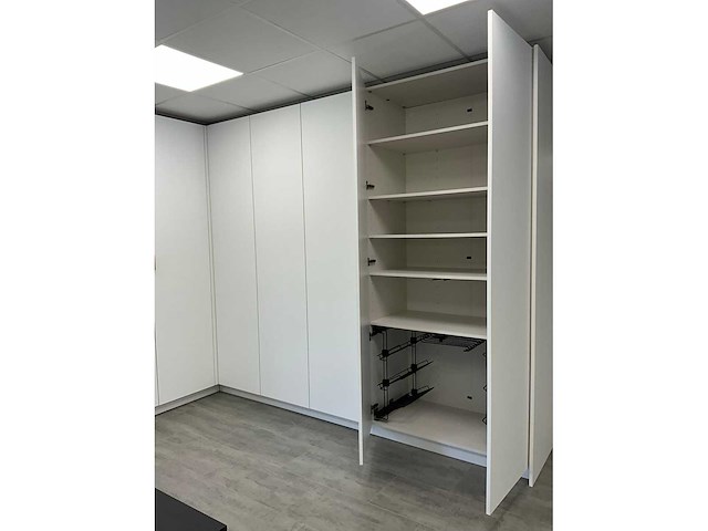 Hoekwandkast combinatie - afbeelding 13 van  25