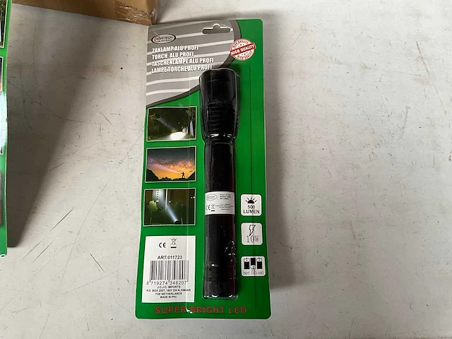 Höfftech zaklamp met sterk aluminium body (8x) - afbeelding 4 van  5