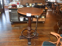 Hoge bartafel, met houten blad - afbeelding 1 van  1