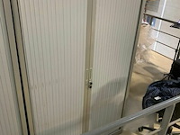 Hoge bureelkast met schuifdeuren - afbeelding 1 van  2