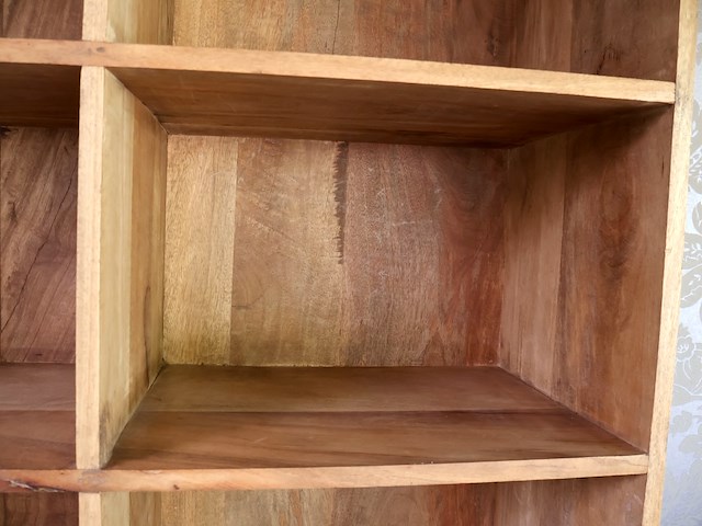 Hoge houten vakjeskast - afbeelding 5 van  5