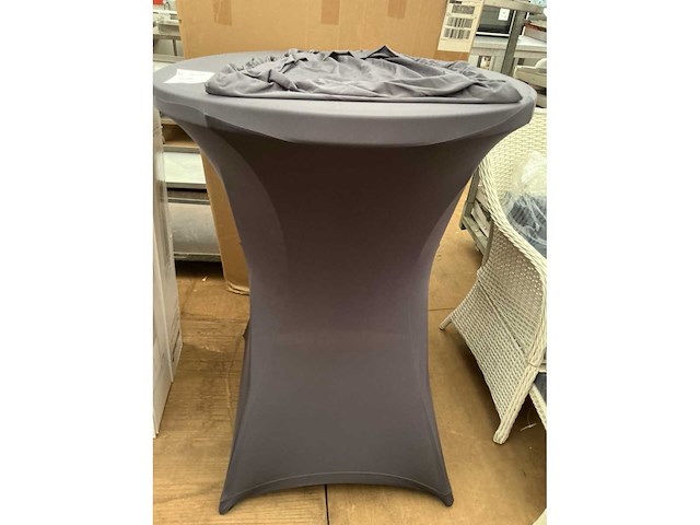 Hoge partytafel met rok - afbeelding 2 van  2