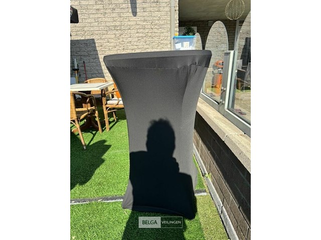 Hoge partytafel met rok - afbeelding 2 van  5