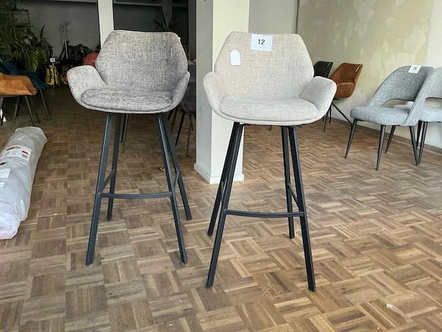 Hoge stoel (2x) - afbeelding 1 van  4