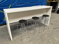 Hoge tafel + 6 barkrukken - afbeelding 1 van  7