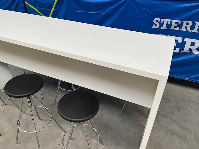 Hoge tafel + 6 barkrukken - afbeelding 6 van  7